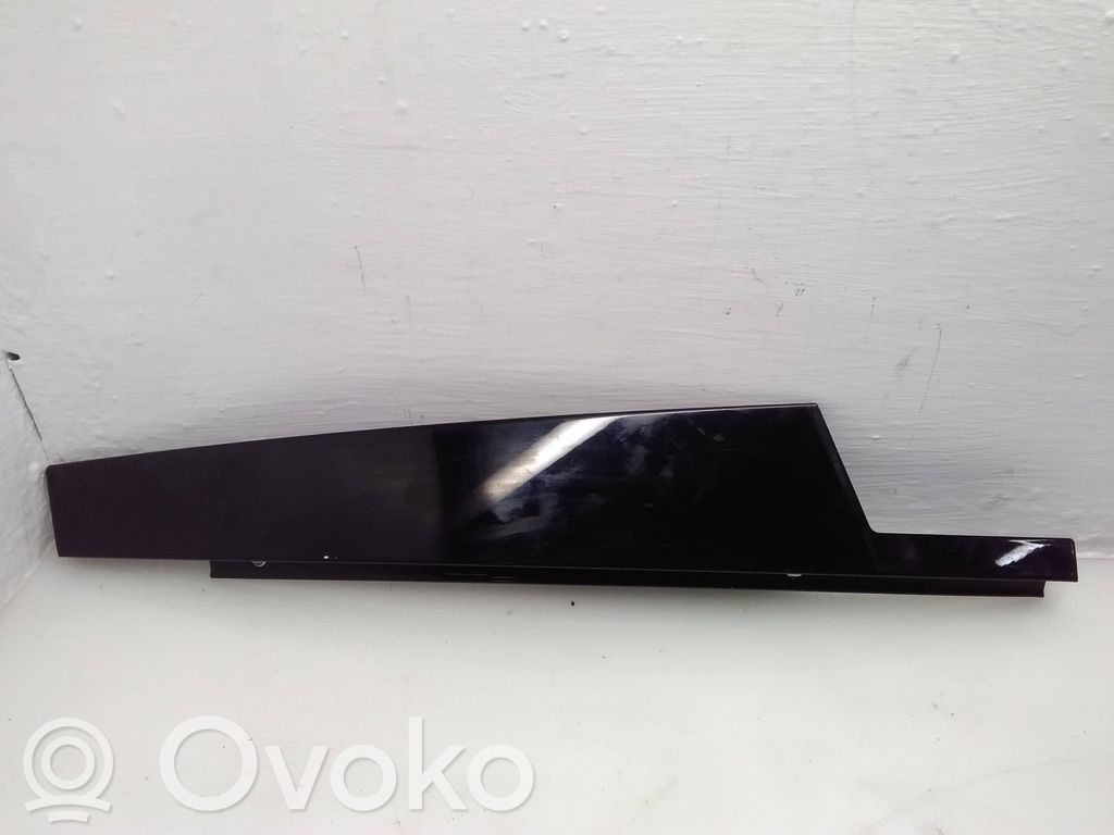 BMW 5 G30 G31 G38 Listwa / Uszczelka szyby drzwi przednich 