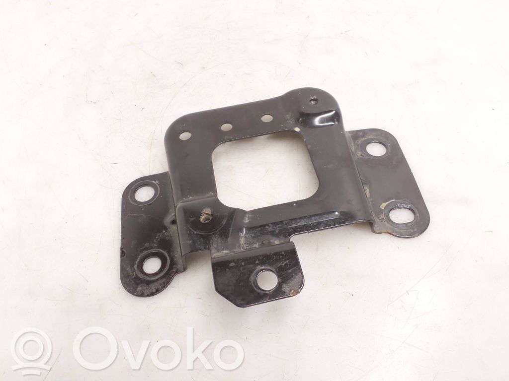 Ford Mondeo MK V Altra parte del vano motore 