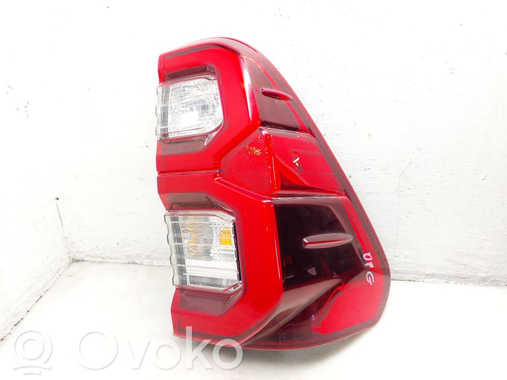 Toyota Hilux VIII Lampă spate în caroserie 