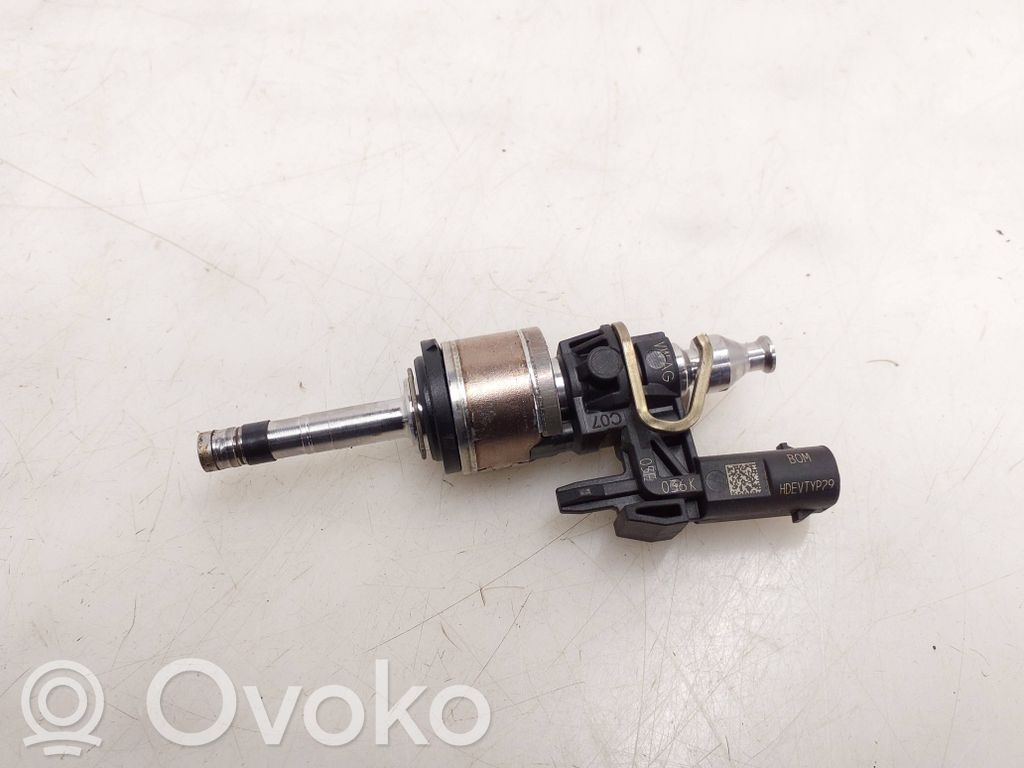 Volkswagen Tiguan Inyector de combustible 