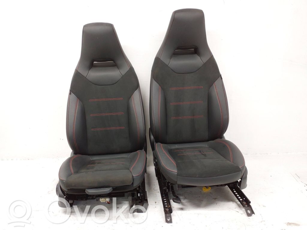 Mercedes-Benz CLA C118 X118 Set de interior 