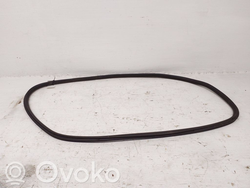 Mercedes-Benz CLA C118 X118 Gumowa uszczelka drzwi przednich 