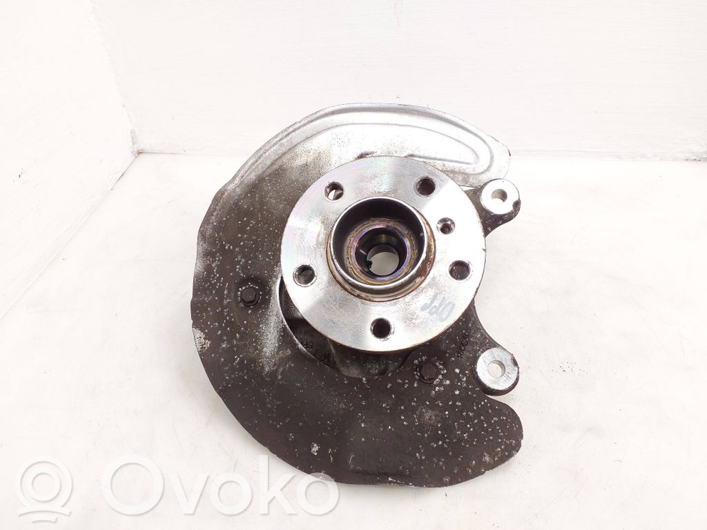 Achsschenkel vorne   6876646,6876854
