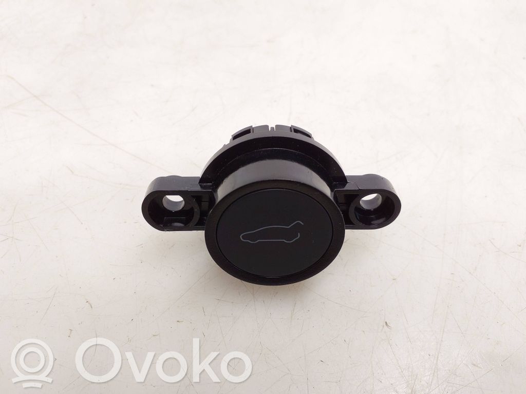 Tesla Model Y Tailgate/boot open switch button 