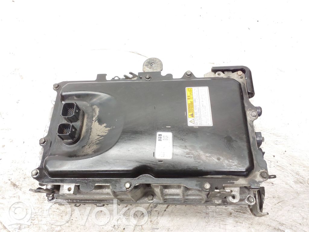 Toyota Camry VIII XV70  Convertisseur / inversion de tension inverseur 