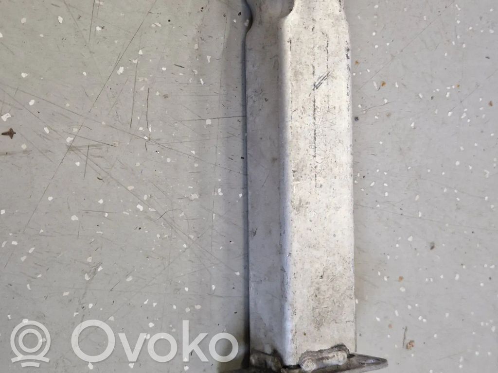 Radiator support slam panel bracket   4M0802037