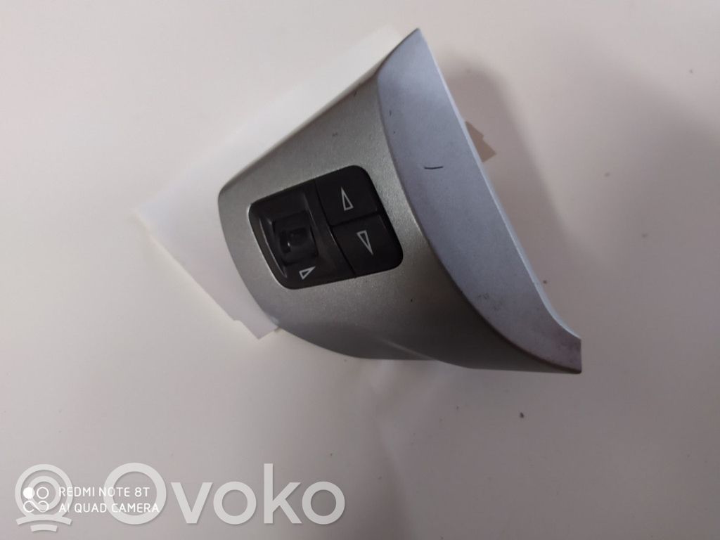 Opel Corsa D Interruptores/botones de la columna de dirección 