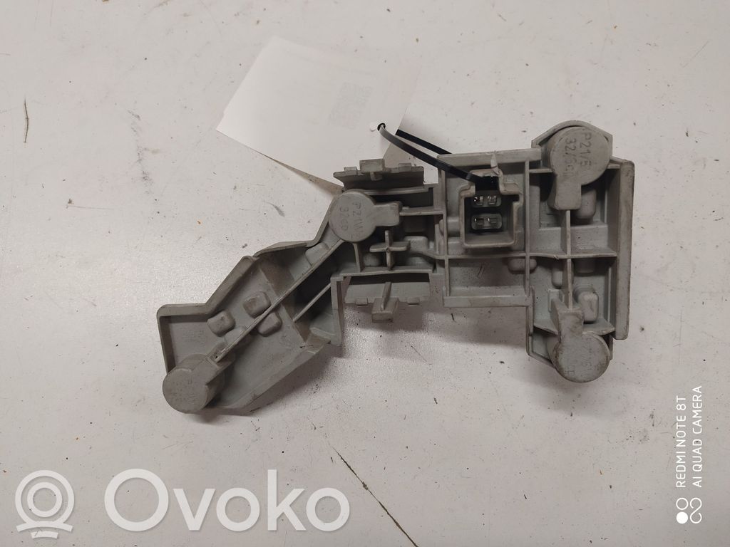 Volvo V50 Tail light bulb cover holder 