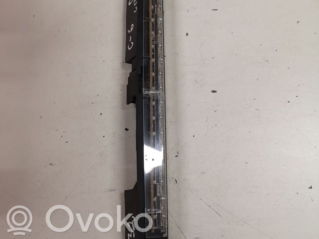 Citroen C6 Third/center stoplight 