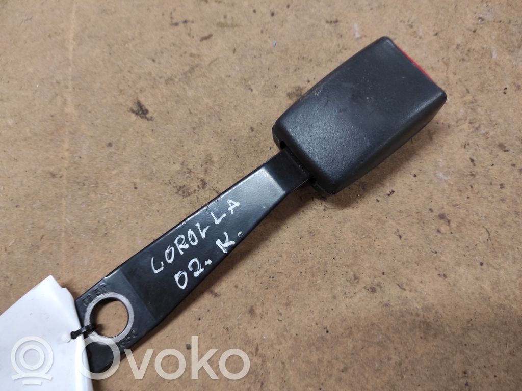 Toyota Corolla E120 E130 Etuistuimen turvavyön solki 