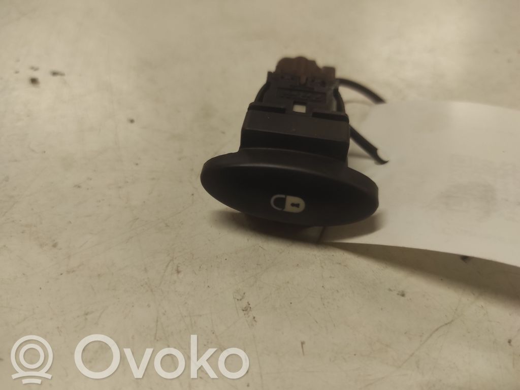Citroen C5 Central locking switch button 