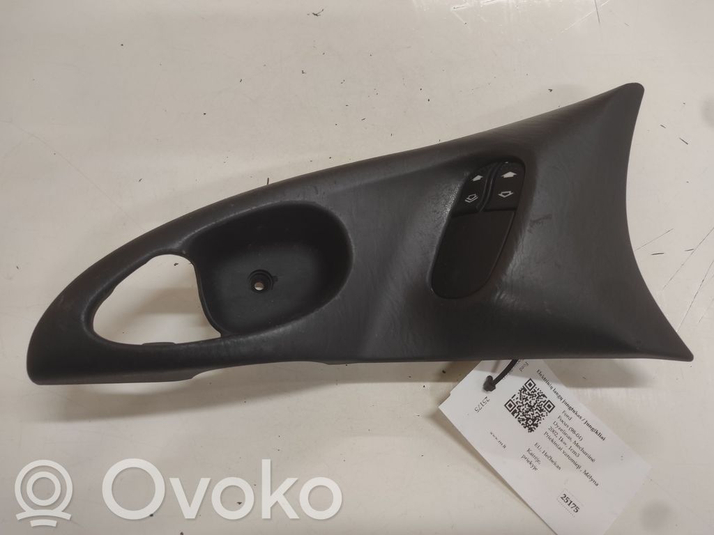 Ford Focus Electric window control switch 