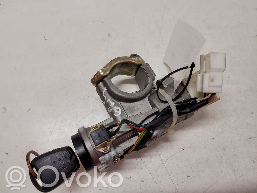 KIA Carens I Ignition lock 