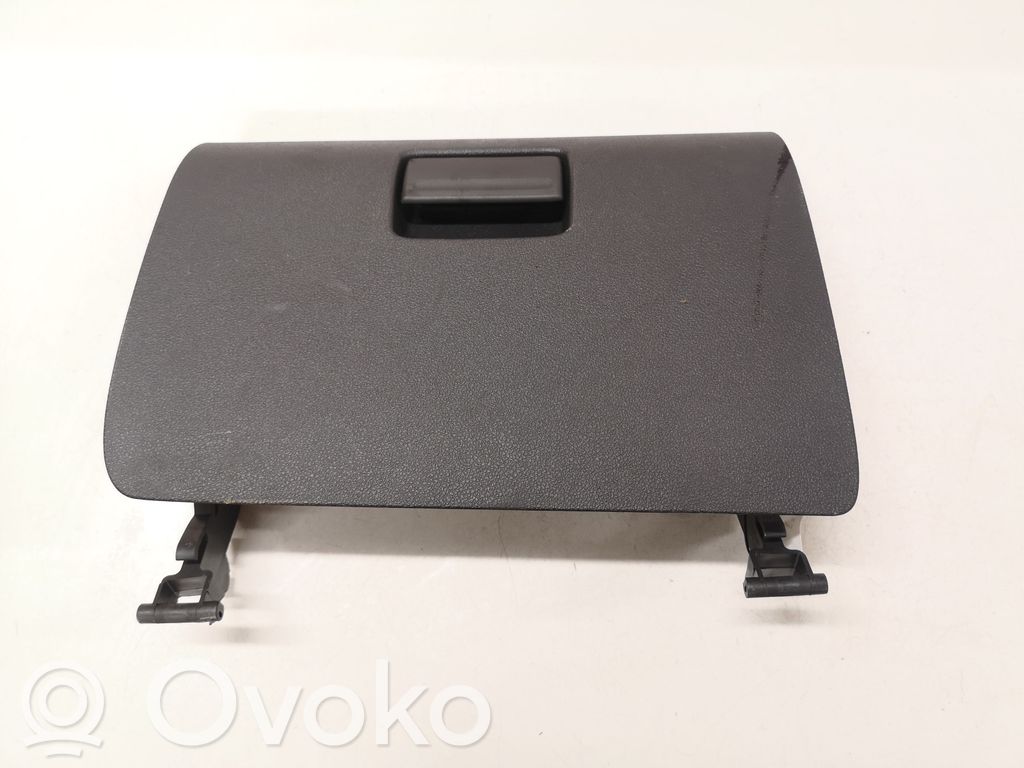 Ford Focus Daiktadėžės (bordačioko) dangtis 