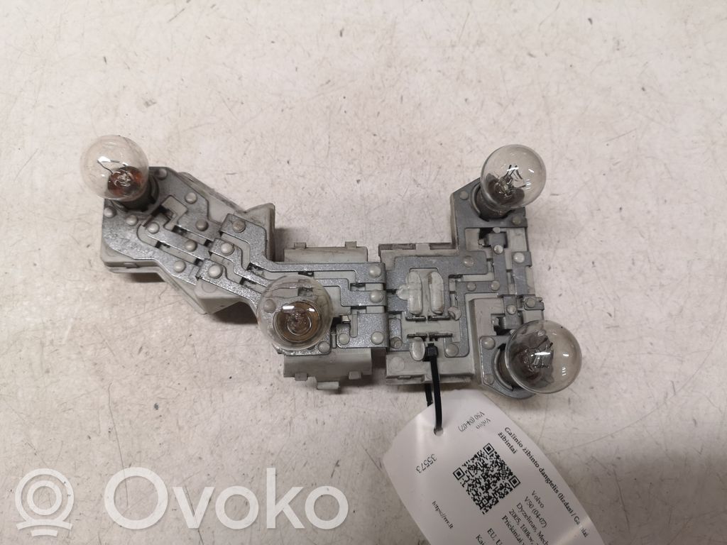 Volvo V50 Tail light bulb cover holder 