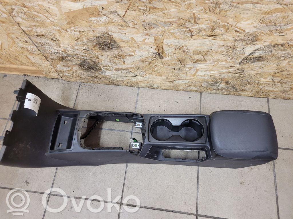 Volvo V50 Centrinė konsolė 