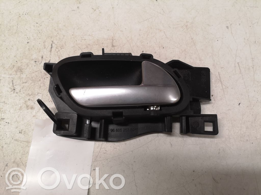 Peugeot 308 Rankenėlė atidarymo vidinė 
