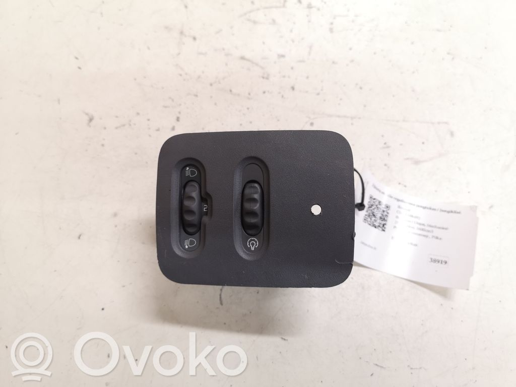 Renault Clio II Headlight level height control switch 