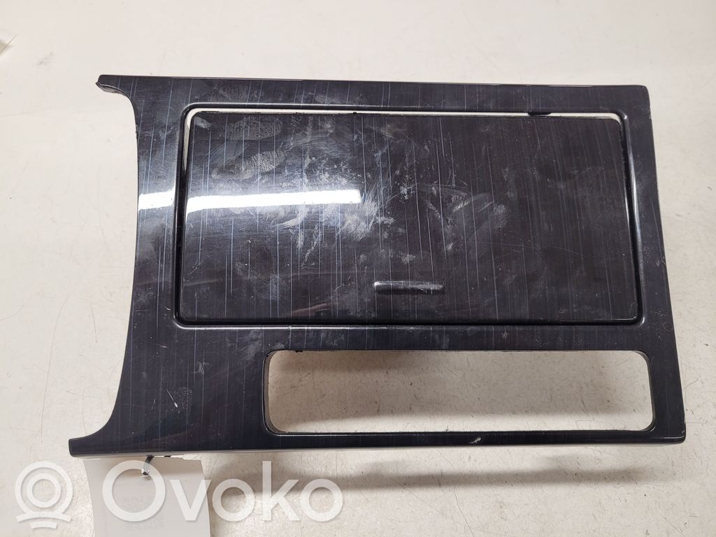Mazda 6 Cup holder front 