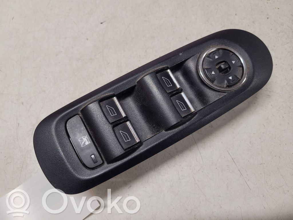 Ford Mondeo MK IV Elektrinių langų jungtukas 