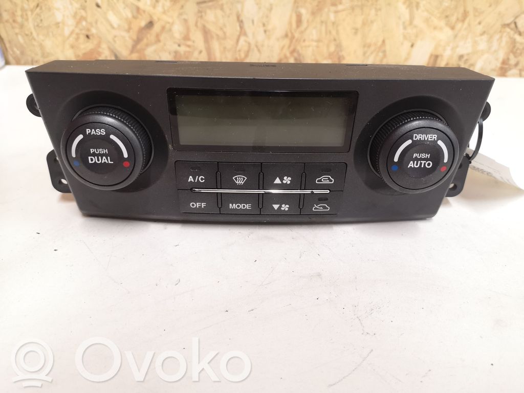 KIA Sorento Climate control unit 