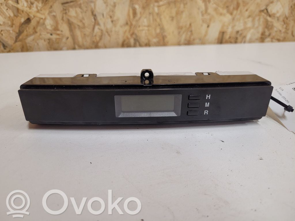 KIA Sorento Clock 