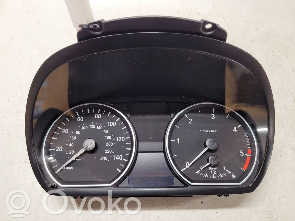 BMW 1 E81 E87 Nopeusmittari (mittaristo) 