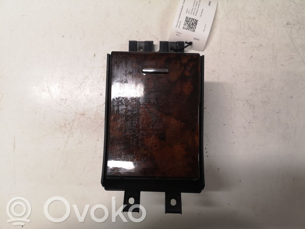 Mukiteline edessä   8X23600D00A,150908,W12508