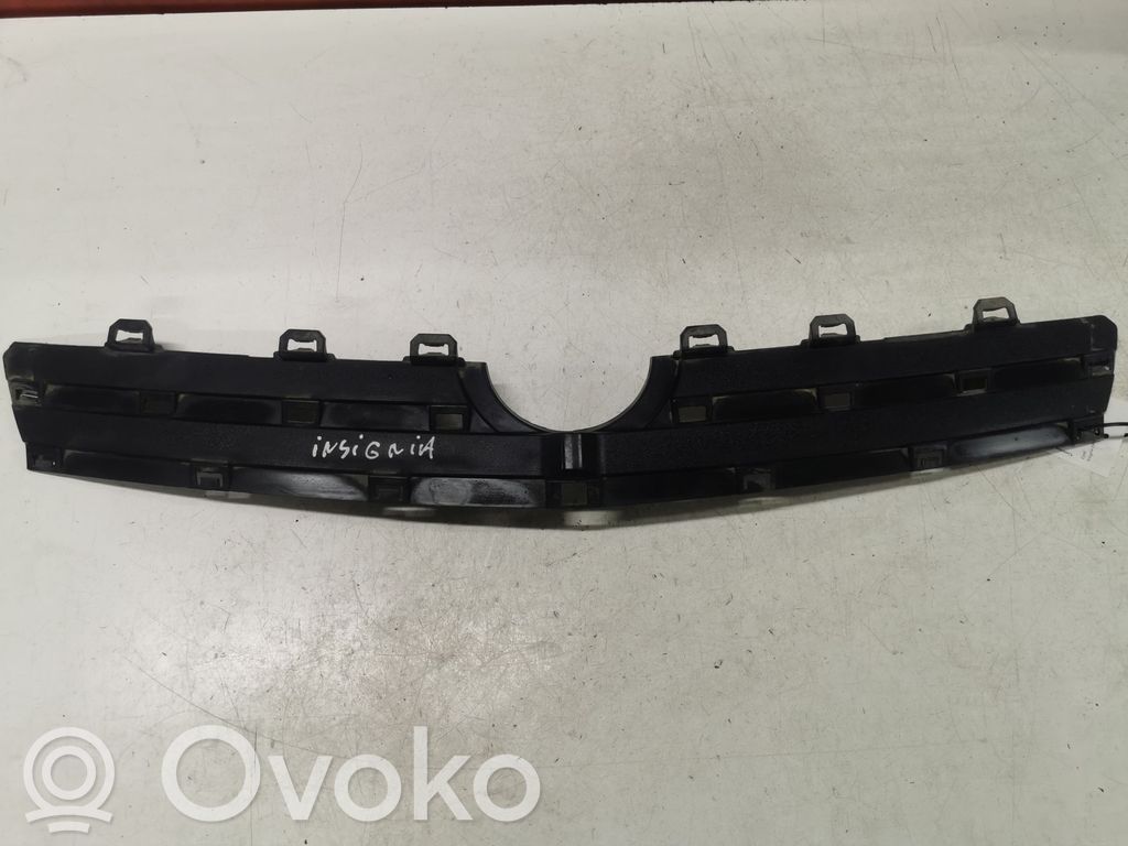 Opel Insignia A Rejilla superior del radiador del parachoques delantero 