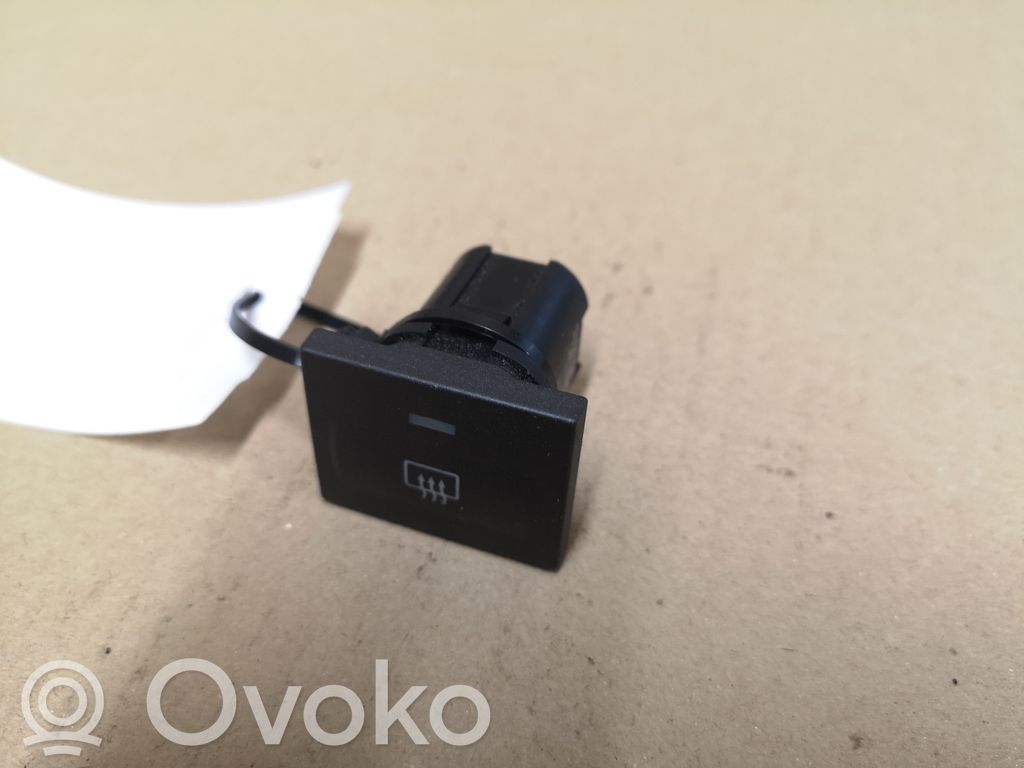 Ford Focus C-MAX Windscreen/window heater switch 