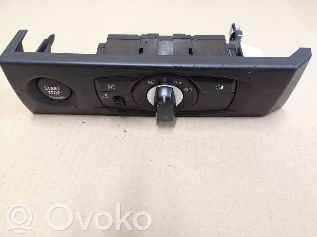 Light switch   6988554,33295301,913472601
