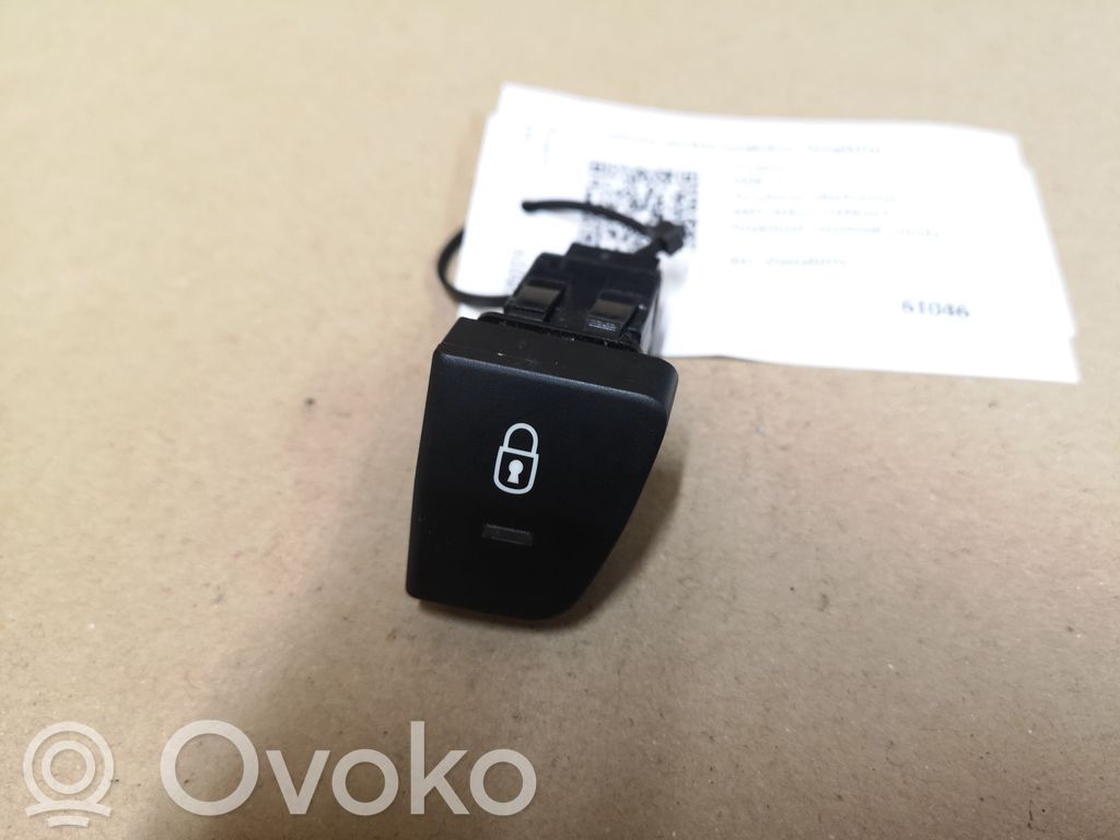 Central locking switch button   96652437XT