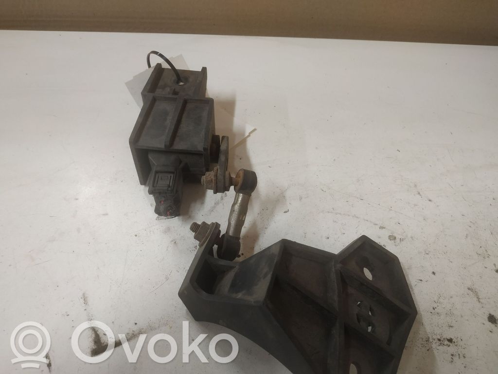 Mazda 6 Headlight/headlamp level sensor 