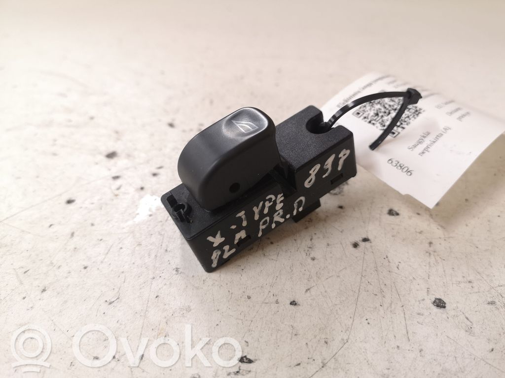 Electric window control switch   37029A