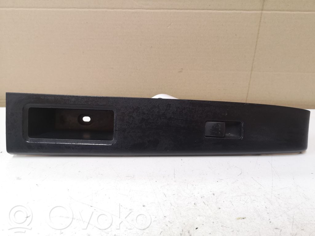 Mazda 5 Electric window control switch 