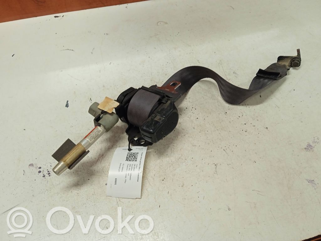 Volvo S80 Rear seatbelt 
