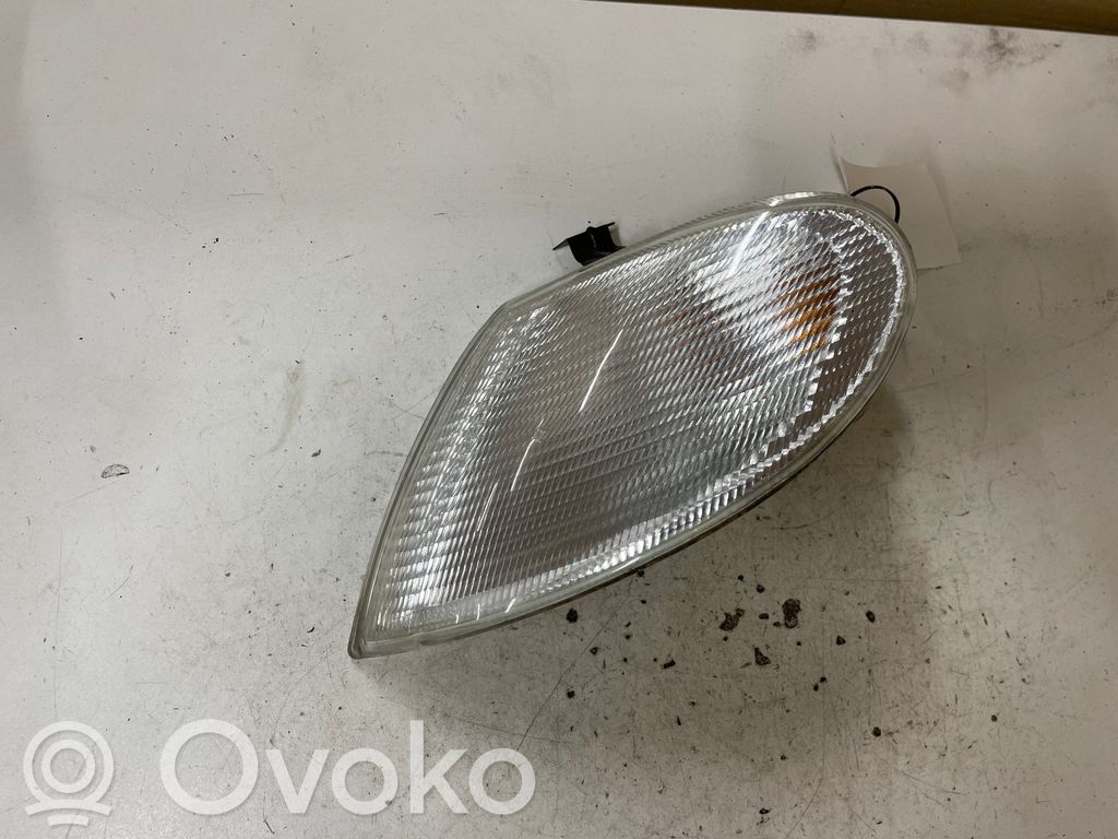 Volkswagen Sharan Front indicator light 