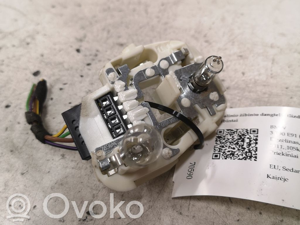 BMW 3 E90 E91 Takavalon polttimon suojan pidike 