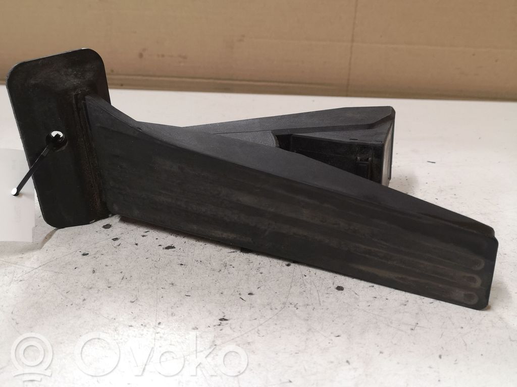 BMW 3 E90 E91 Accelerator throttle pedal 
