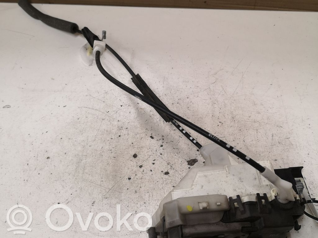 Citroen C5 Priekšpusē slēdzene 