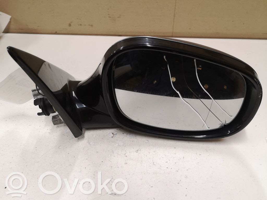 Front door electric wing mirror   7182695,021017