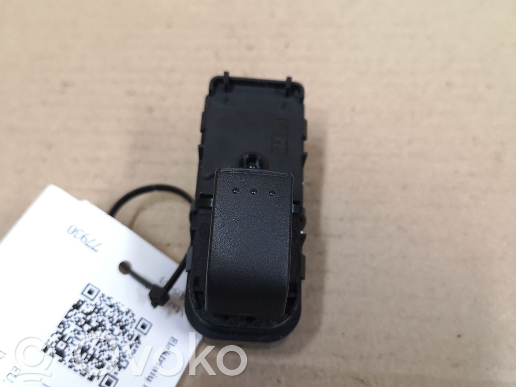 Mazda 5 Electric window control switch 