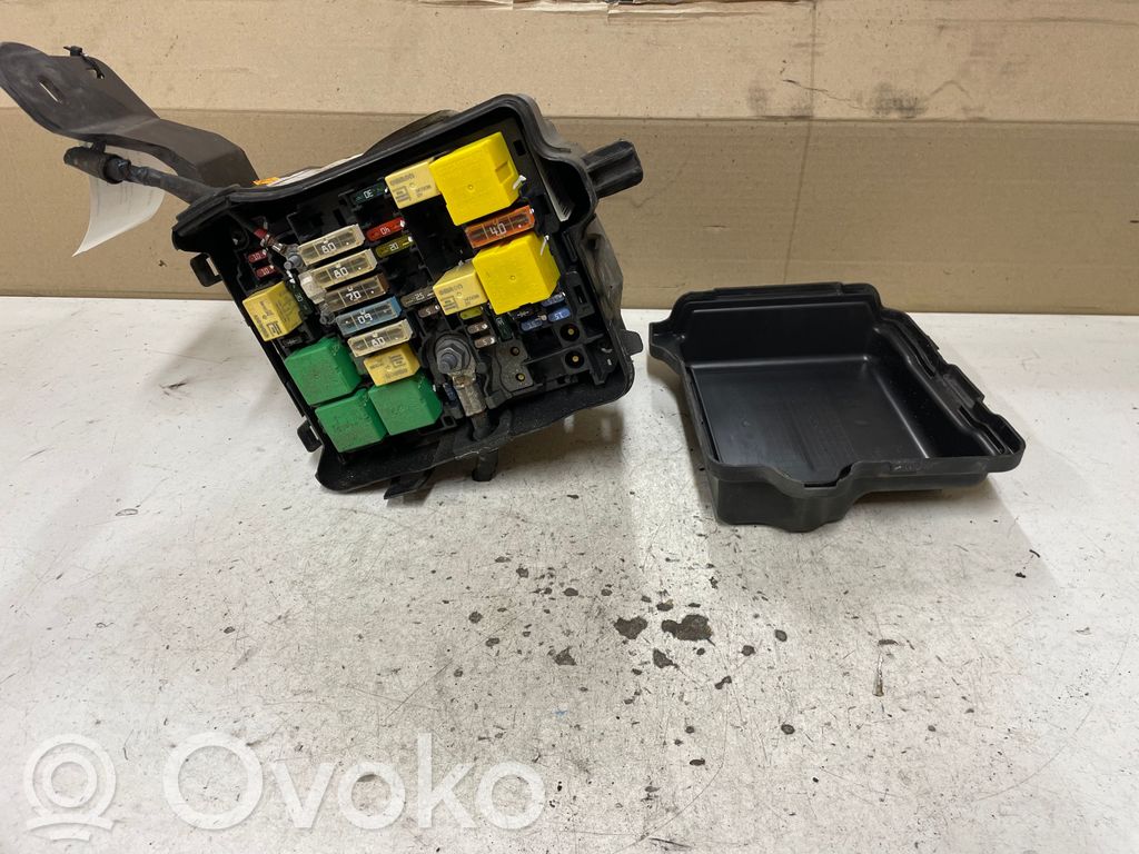 Peugeot 208 I Fuse box set 