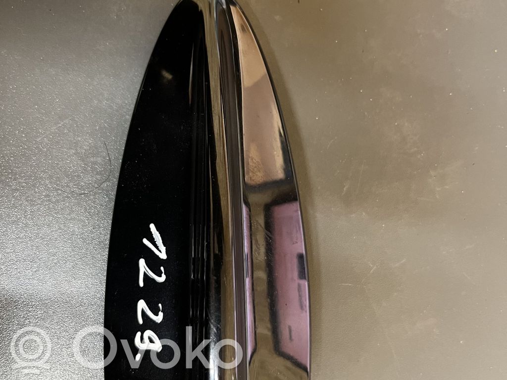 BMW 3 E90 E91 Kattoantennin (GPS) suoja 
