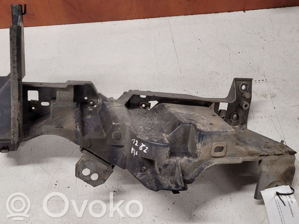 Front bumper mounting bracket