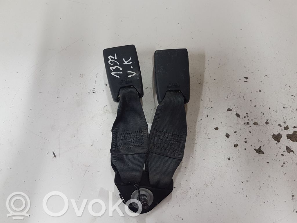 Nissan Almera N16 Klamra tylnego pasa bezpieczeństwa 