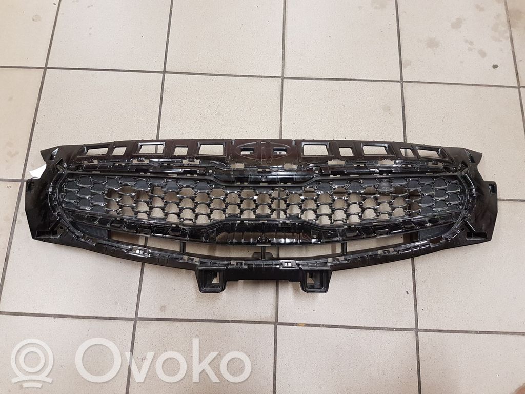 KIA Xceed Etupuskurin ylempi jäähdytinsäleikkö 