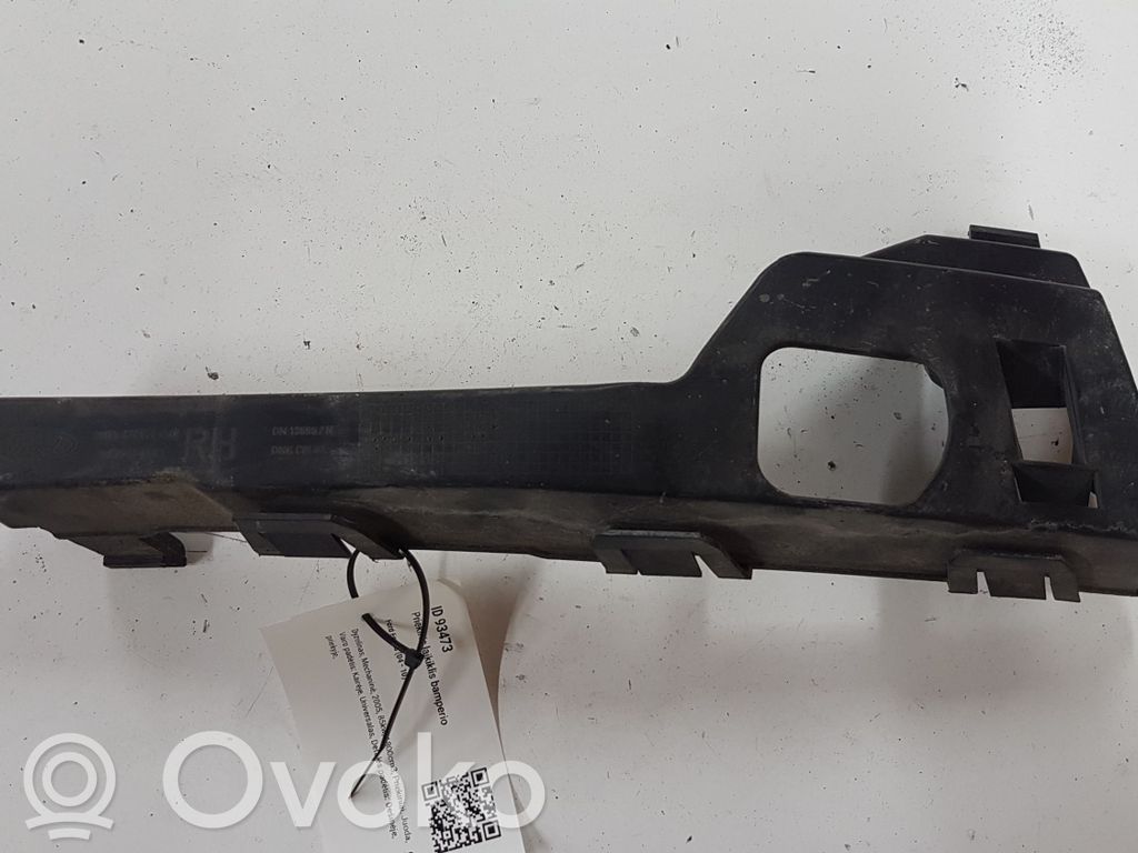 Ford Focus Front bumper mounting bracket 