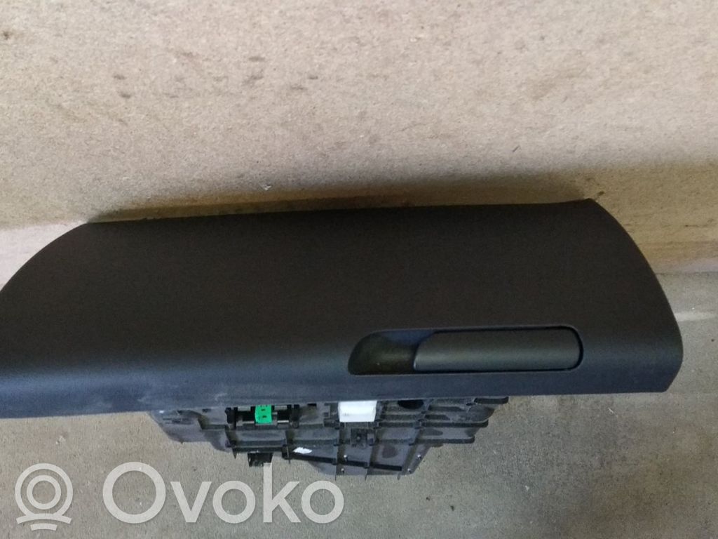 Citroen C5 Daiktadėžės (bordačioko) komplektas 
