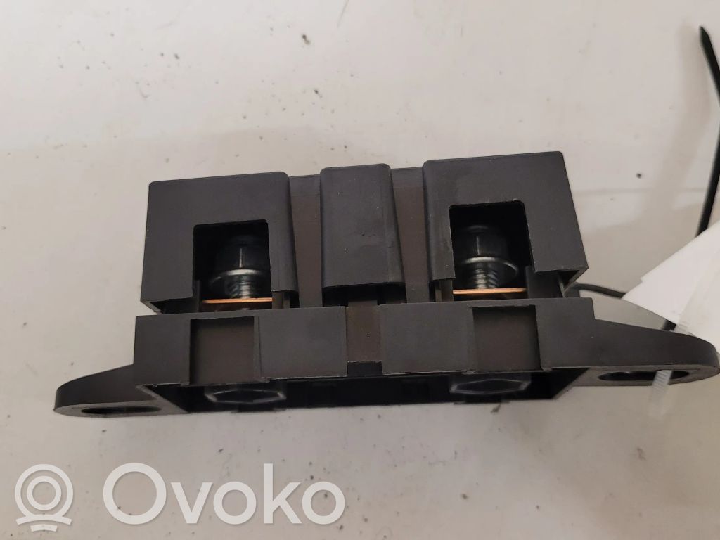 Jaguar XF X250 Fuse 